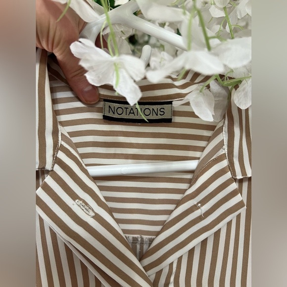 VINTGE Beautiful Button Down Blouse - Picture 4 of 6